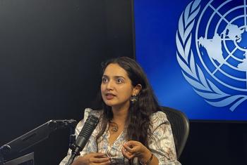 Amal Ridene, jeune militante tunisienne, s'entretient avec ONU Info en marge de la 80e session de l'Assemblée générale des Nations Unies. Amal Ridene, jeune militante tunisienne, s'entretient avec ONU Info en marge de la 80e session de l'Assemblée générale des Nations Unies.