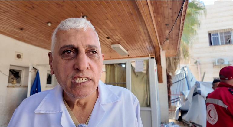 الدكتور حيدر القدرة مدير مستشفى الأمل التابع لجمعية الهلال الأحمر الفلسطيني في خان يونس.