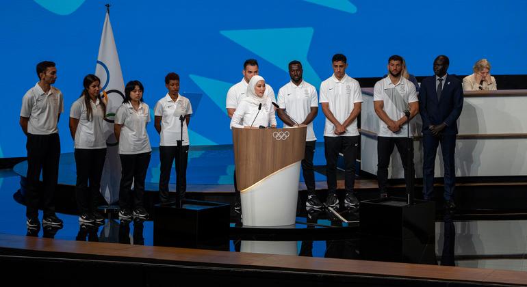 पेरिस ओलिम्पिक खेलों में, शरणार्थियों की टीम में 37 खिलाड़ी शामिल हैं.