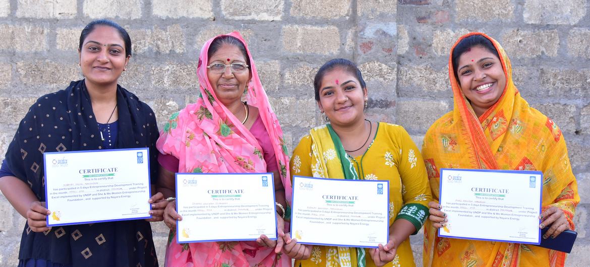 Il programma di formazione per lo sviluppo imprenditoriale dell'UNDP sta cambiando la vita delle donne in India.