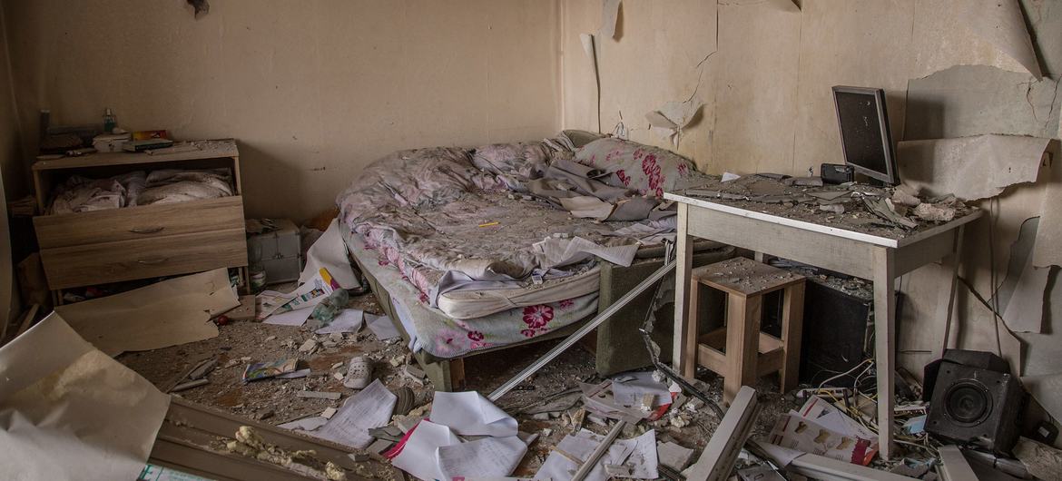 基辅一间被炸毁的卧室。