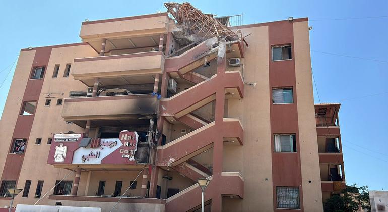 في 25 آب/أغسطس، قصفت إسرائيل مستشفى ناصر - جنوب قطاع غزة، مما أسفر عن مقتل مدنيين منهم صحفيون وعاملون في المجال الصحي.