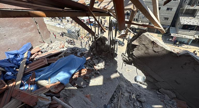 8月25日，以色列空袭了加沙地带南部的纳赛尔医院，造成至少20人死亡，其中包括5名记者。