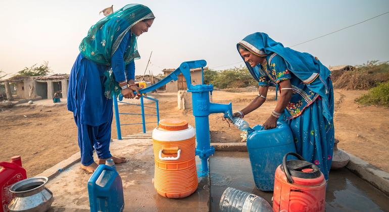 Dört sisden biri hala güvenli içme suyuna ve sıhhi tesislere erişebilir