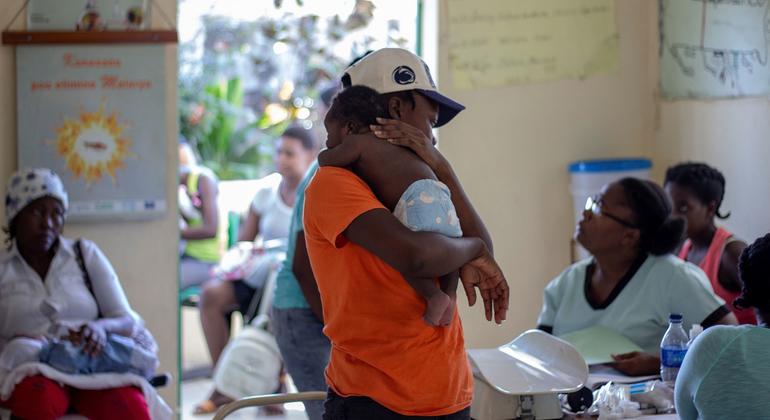 Os serviços de cuidados maternos estão quase parados no Haiti.