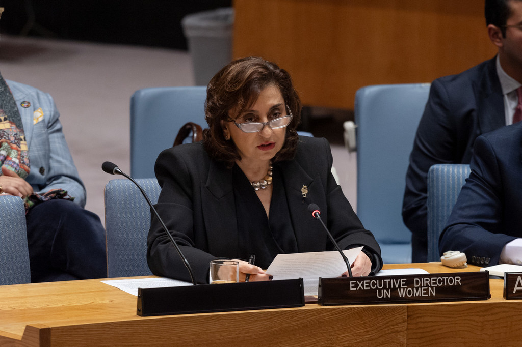 Mkurugenzi Mtendaji UN Women Sima Sami Bahous akihutubia Baraza la Usalama UN mjini New York.