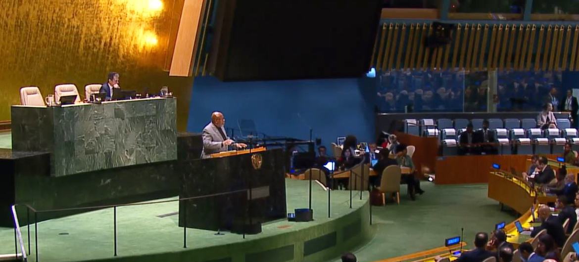 رئيس الجمعية العامة للأمم المتحدة يستأنف عقد دورتها الاستثنائية الطارئة حول فلسطين.