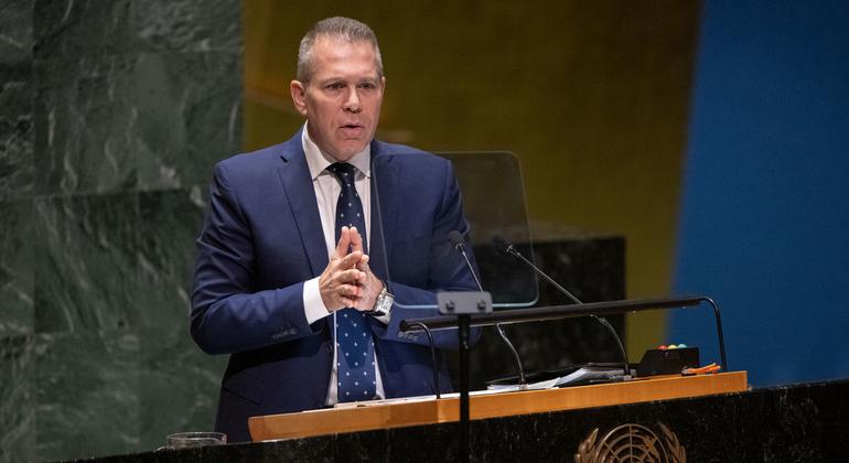 以色列常驻联合国代表埃尔丹在第十届紧急特别会议续会上发言。