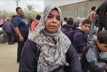 انسانی حقوق ماہرین کے مطابق غزہ میں لوگوں کو بھوکا اور انسانی امداد سے محروم رکھا جا رہا ہے۔