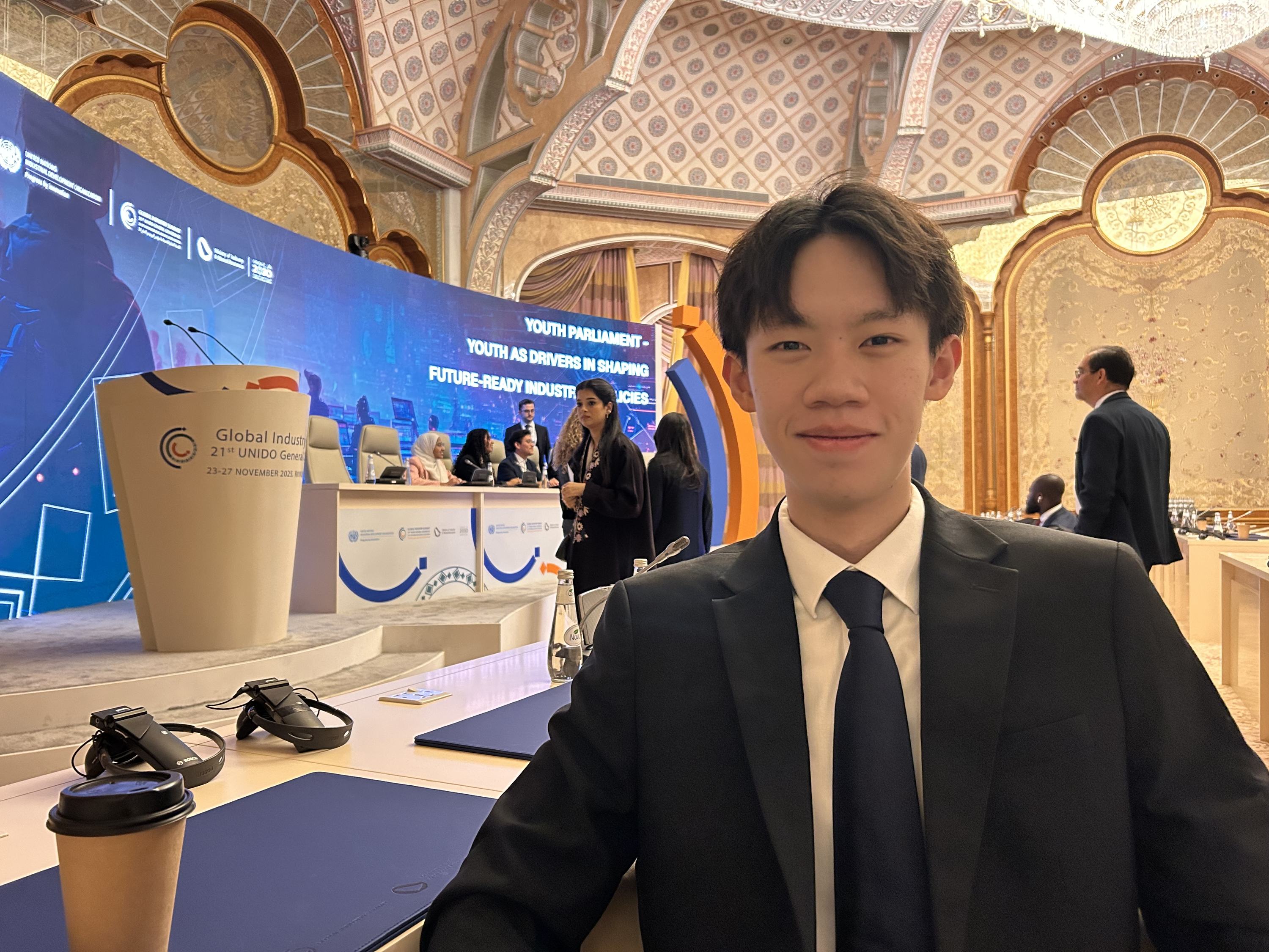 Daniel Wu, finaliste du concours «&nbsp;Jeunesse Innovatrice&nbsp;» organisé par l'Organisation des Nations Unies pour le développement industriel (ONUDI), à Riyad, en Arabie saoudite