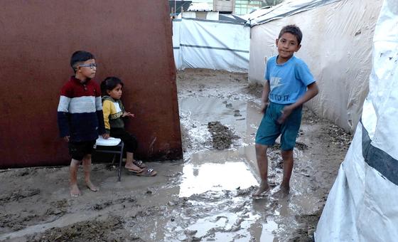 غزة في مواجهة الشتاء: خيام غارقة ومعاناة متفاقمة للنازحين وسط نقص المساعدات