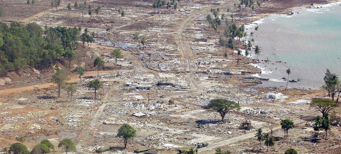 Tsunami today indonesia