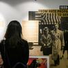 Vue du vernissage de l'exposition #Fake Images : Démasquer les dangers des stéréotypes".