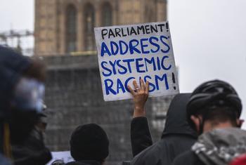 抗议者在英国伦敦市中心参加“黑人的命也是命”示威活动。（资料图片）