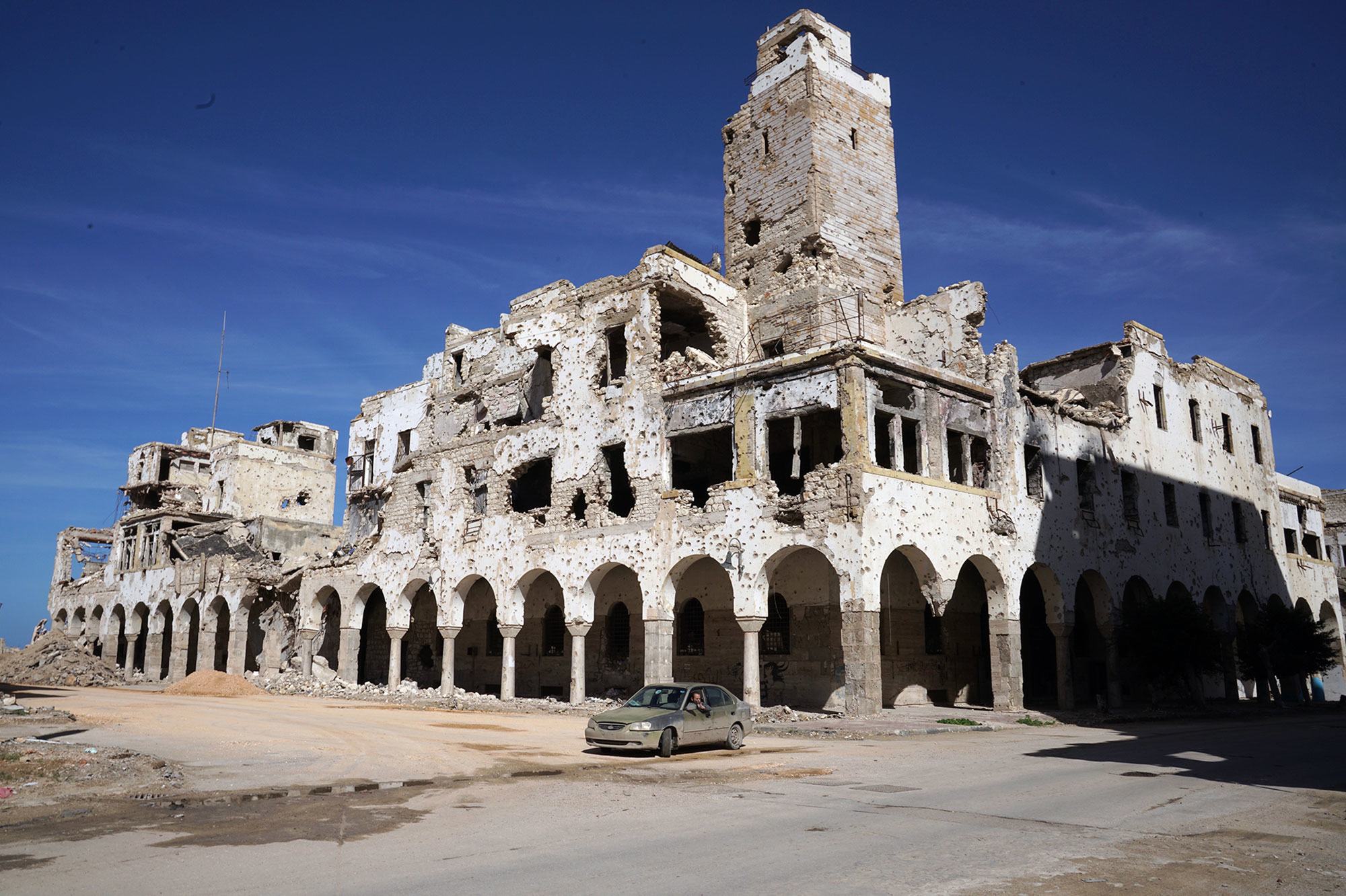 À Benghazi, en Libye, les destructions généralisées témoignent d'années de conflit (photo d'archives).