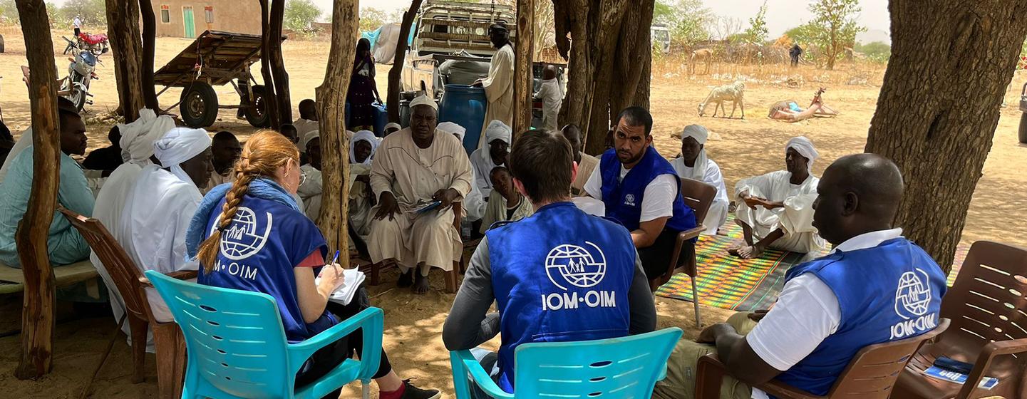 Des équipes de l'OIM évaluent les besoins de réfugiés soudanais à la frontière entre le Tchad et le Soudan.