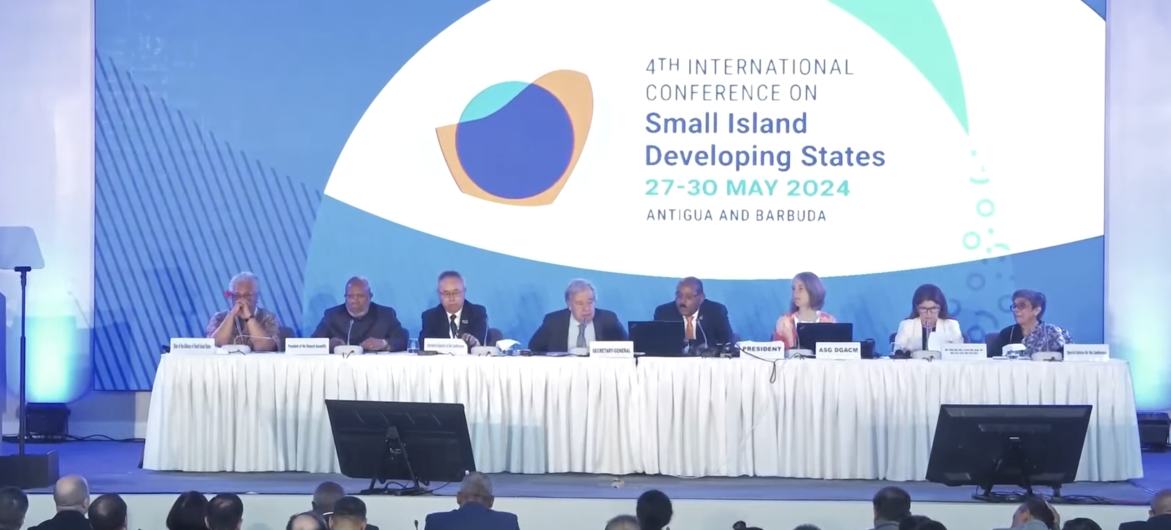 Quarta Conferência Internacional sobre Pequenos Estados Insulares em Desenvolvimento (SIDS4)