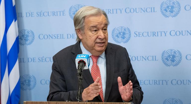 El Secretario General de la ONU, António Guterres, se dirige a la prensa en Nueva York.