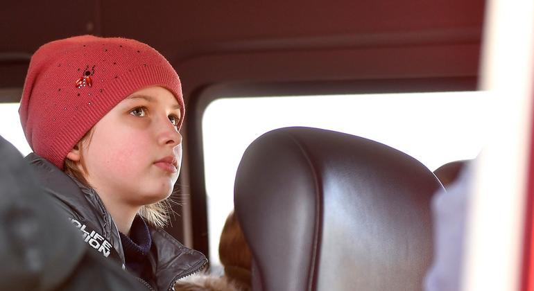 گیارہ سالہ انیستاسیا نے اکیلے ہی بس پر سوار ہو کر رومانیہ کی شمالی سرحد عبور کر لی۔