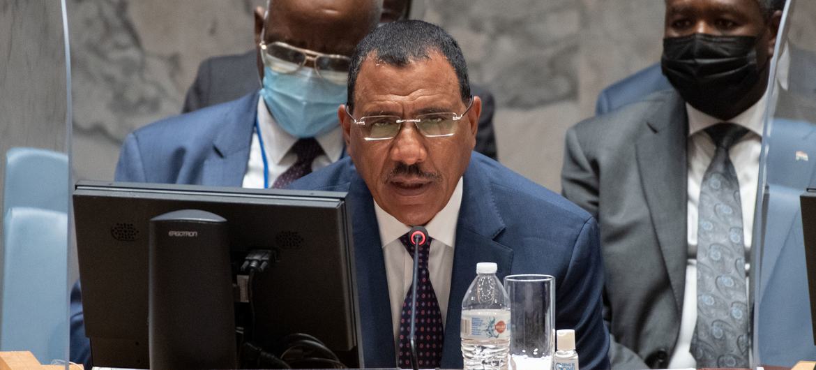 President Mohamed Bazoum of Niger chairs a Security Council meeting on maintenance of international peace and security in September 2021.