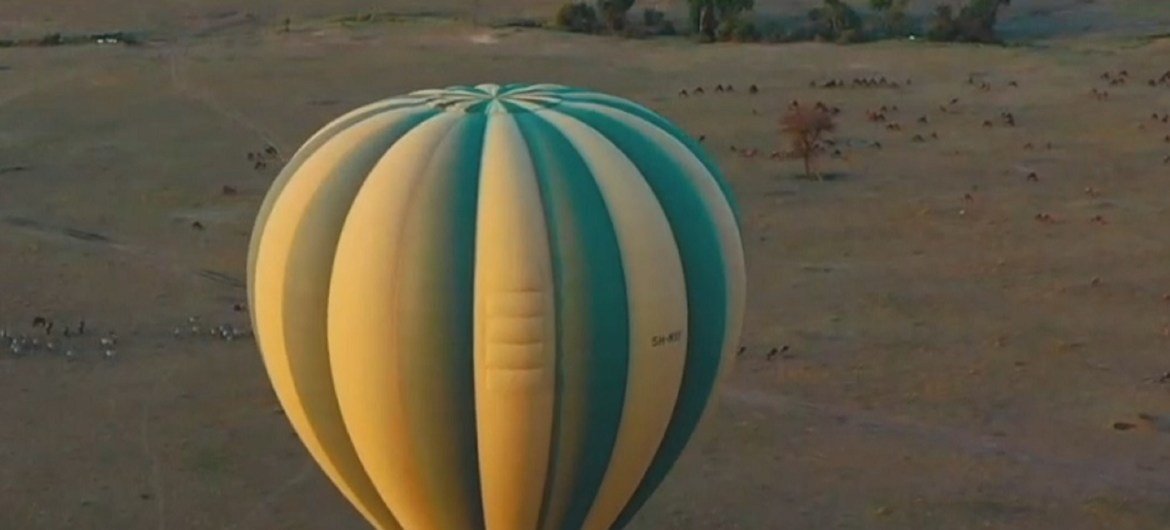 Passeios de balão em um dos Parques Nacionais da Tanzânia.