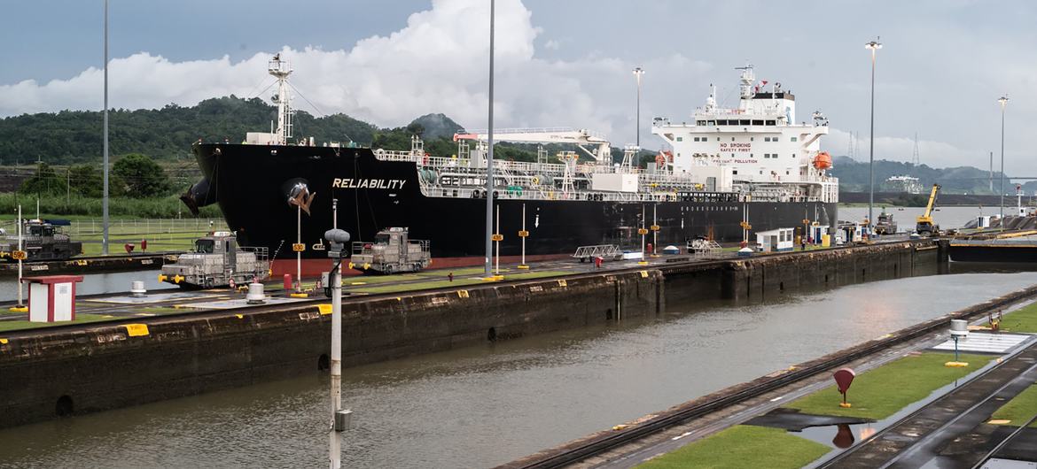O Panamá está investindo em medidas para combater a seca que entre 2023 e 2024 levou a graves restrições de tráfego no Canal do Panamá causadas pelo fenômeno climático El Niño