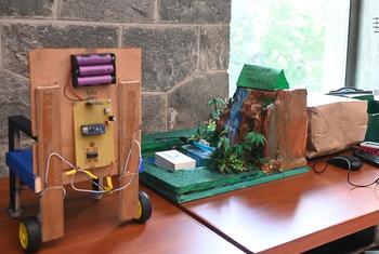 इन नवाचारों ने दिखाया कि ज़मीनी स्तर के समाधान स्थानीय समस्याएँ सुलझाकर, किस तरह पूरे समाज में बदलाव ला सकते हैं.