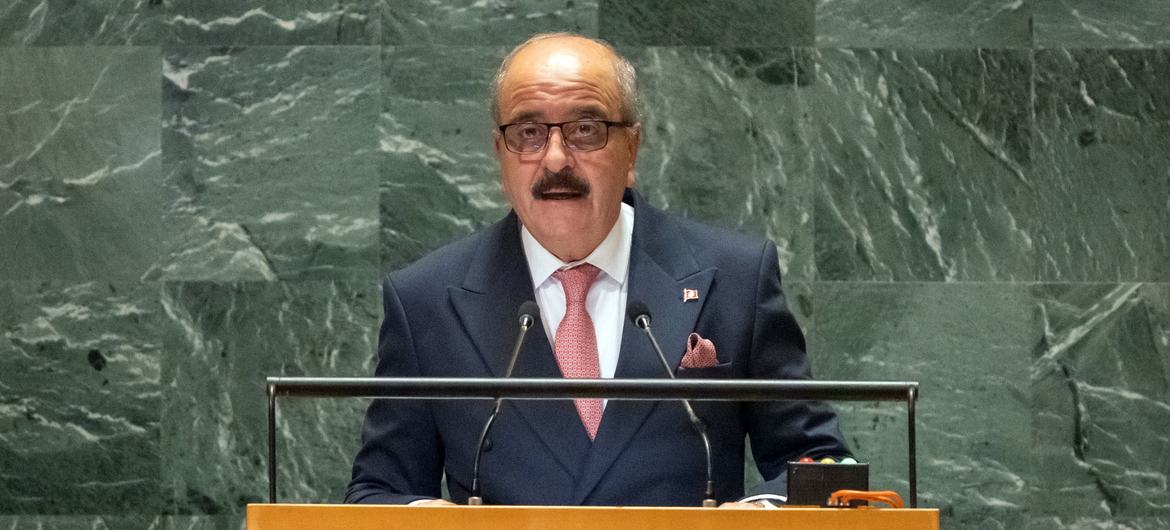 ألقى محمد علي نفتي، وزير خارجية تونس، كلمة أمام الجمعية العامة للأمم المتحدة في مقر United Nations في نيويورك.