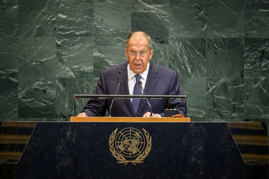 Министр иностранных дел РФ выступает на общих дебатах Генассамблеи ООН.