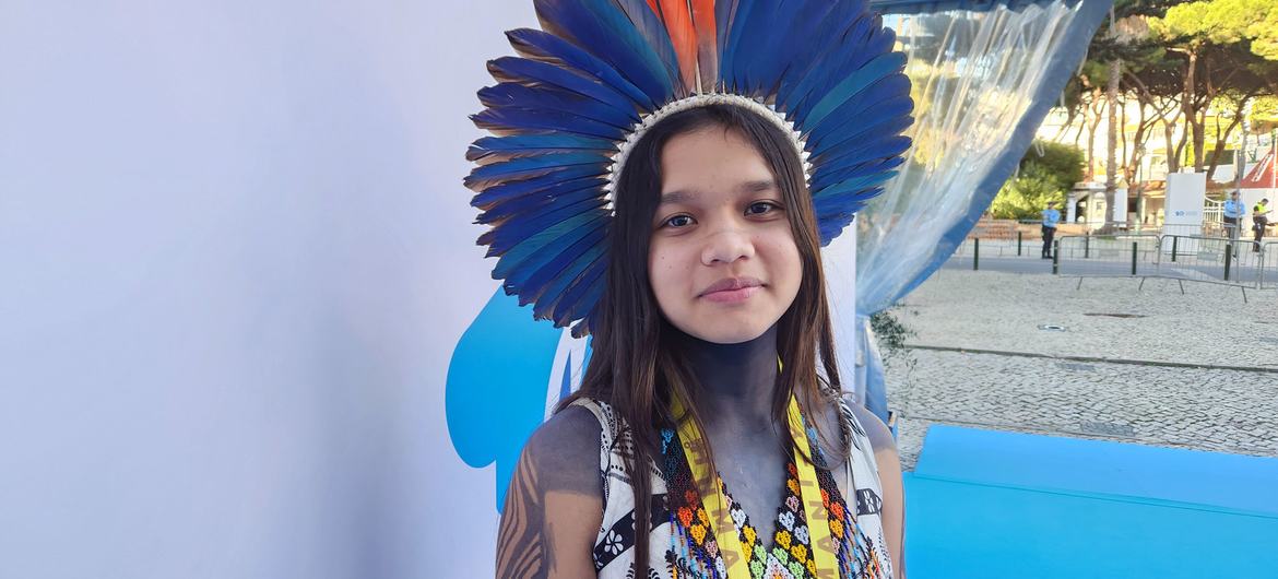 Fifteen-year-old Suri Jera is from the Guarani Indigenous Peoples community of Piaçagüera in Brazil.