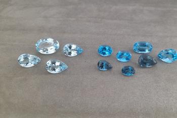 При помощи облучения цвет некоторых драгоценных камней можно сделать более насыщенным, что повышает их коммерческую ценность.