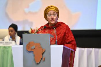 La Vice-Secrétaire générale Amina Mohammed souligne les défis auxquels est confronté le Sahel lors d'une réunion à Niamey, au Niger.