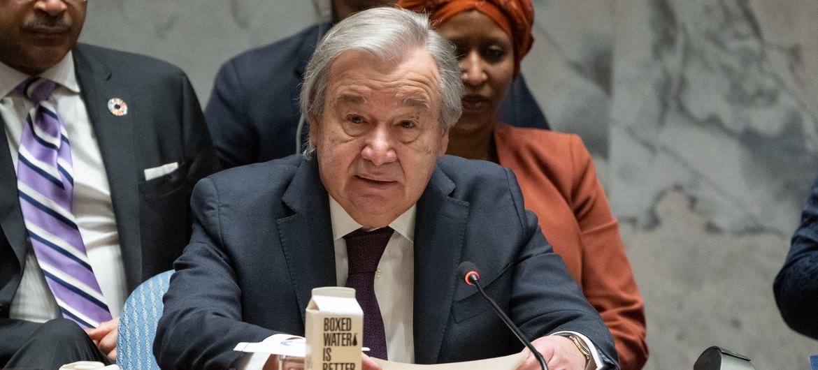 Le Secrétaire général de l'ONU, António Guterres, s'adresse à une réunion du Conseil de sécurité sur les menaces à la paix et à la sécurité internationales causées par des actes terroristes.