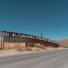 Uma placa no muro da fronteira com os EUA em Ciudad Juárez, Chihuahua, México