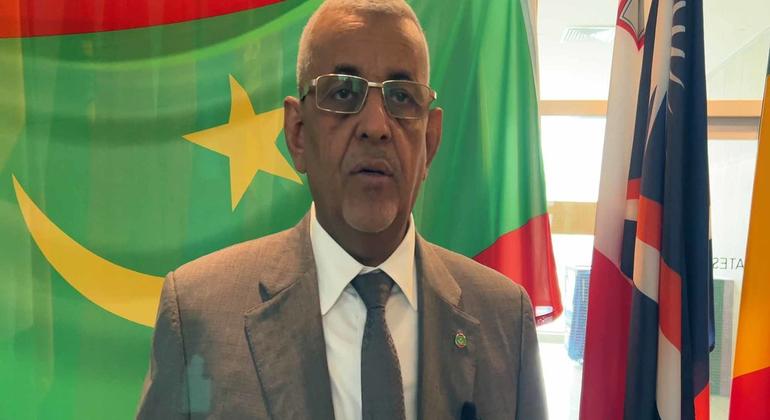 وزير المياه والصرف الصحي في موريتانيا سيدي محمد ولد الطالب أعمر 