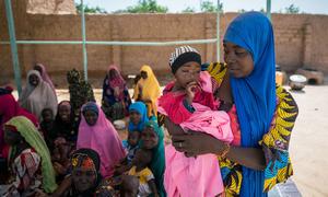 Mothers in Niger are receiving guidance from the UN on how to feed under-nourished children.