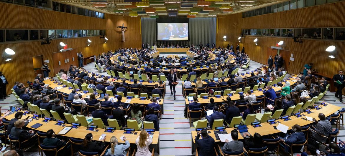 Secretary-General António Guterres (on screen) speaks at the ministerial meeting ahead of the High-level International Conference for the Peaceful Settlement of the Question of Palestine and the Implementation of the Two-State Solution. Secretary-General António Guterres (on screen) speaks at the ministerial meeting ahead of the High-level International Conference for the Peaceful Settlement of the Question of Palestine and the Implementation of the Two-State Solution.
