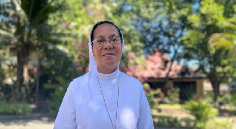 Irmã Esmeralda no Convento das Madres Canossianas em Balide em Díli, Timor-Leste.