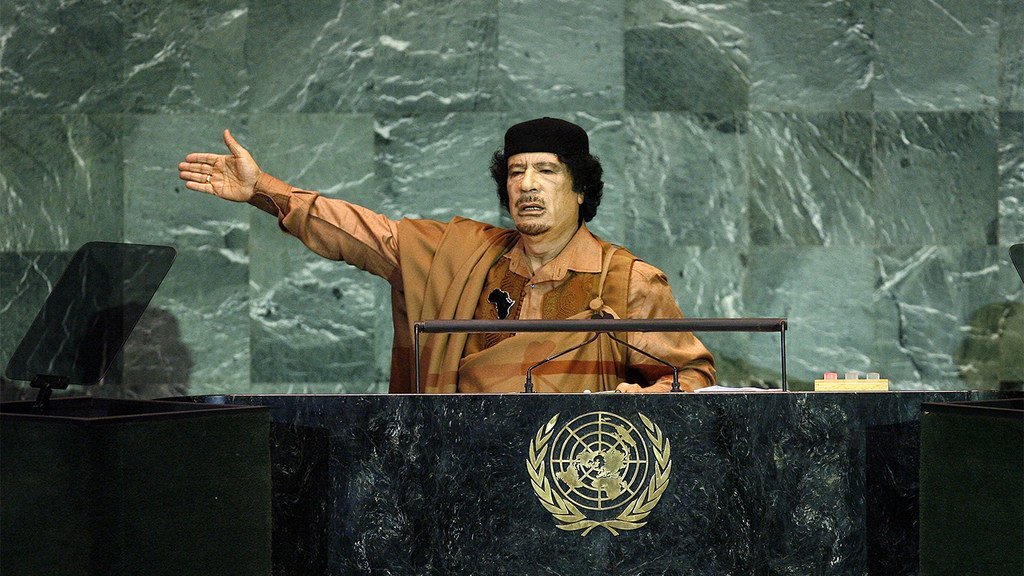 L'ancien dirigeant libyen, Mouammar Kadhafi, s'adresse à l'Assemblée générale en septembre 2009.