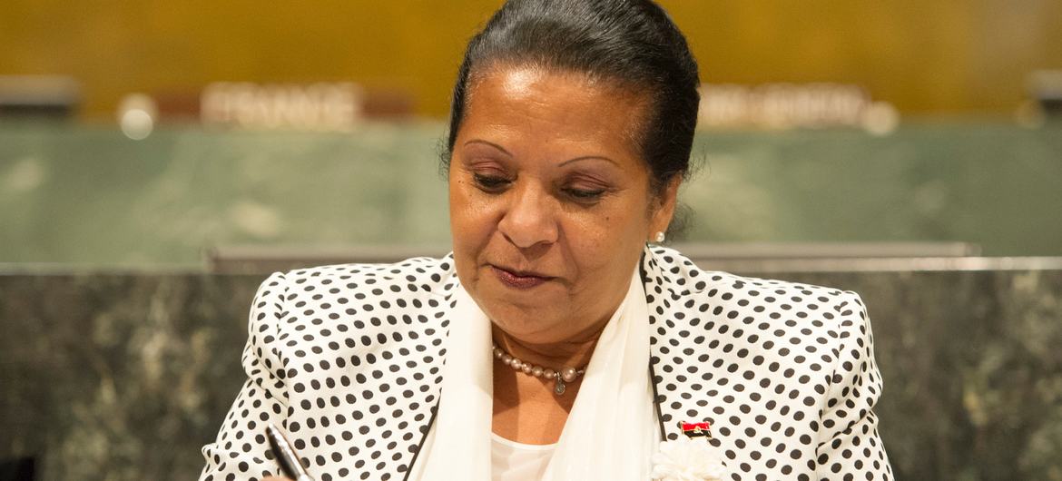 Embaixadora de Angola, Maria de Fátima Jardim, assumiu posto em julho mirando na modernização do bloco