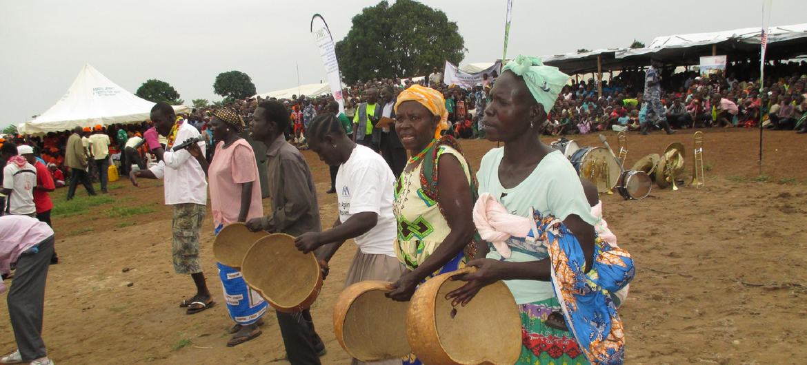 Refugees from the Democratic Republic of Congo celebrating World Refugee Day in Hoima, Uganda