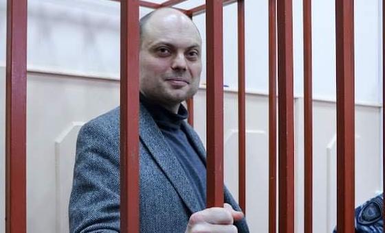 Russian journalist and prominent opposition activist Vladimir Kara-Murza, who is imprisoned in the Russian Federation.