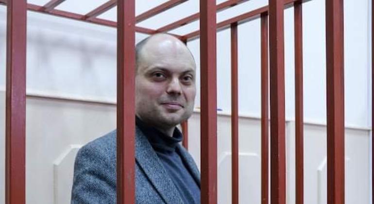 Le journaliste russe et  militant de l'opposition Vladimir Kara-Murza, emprisonné en Fédération de Russie.
