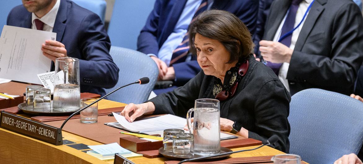 Rosemary DiCarlo, Under-Secretary-General for Political and Peacebuilding Affairs, addresses the Security Council meeting on maintenance of peace and security of Ukraine. Rosemary DiCarlo, Under-Secretary-General for Political and Peacebuilding Affairs, addresses the Security Council meeting on maintenance of peace and security of Ukraine.