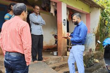 WHO, भारत के छत्तीसगड़ प्रदेश में, समुदाय के साथ मिलकर, बाढ़ प्रभावित लोगों की मदद के प्रयास कर रहा है.