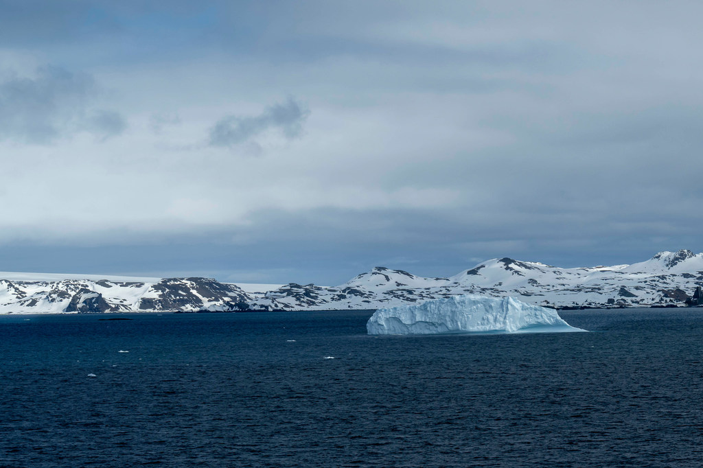 Secretary-General Visits Antarctica