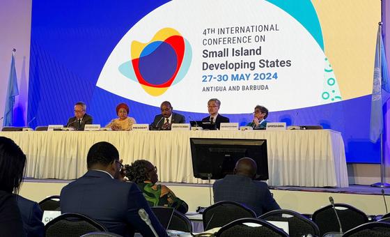Deputy Secretary-General Amina Mohammed (second left) at the closing of the Fourth International Conference on Small Island States (SIDS4) in Antigua and Barbuda.