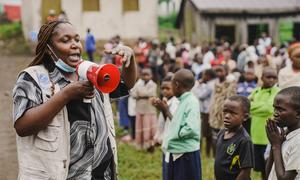 A cholera awareness session is held for young students in Bweremana, in the DR Congo's North Kivu province.