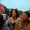 Jovens participam do Global Citizen Festival no Central Park de Nova York. OIT informa que em 2023 havia 65 milhões de jovens desempregados
