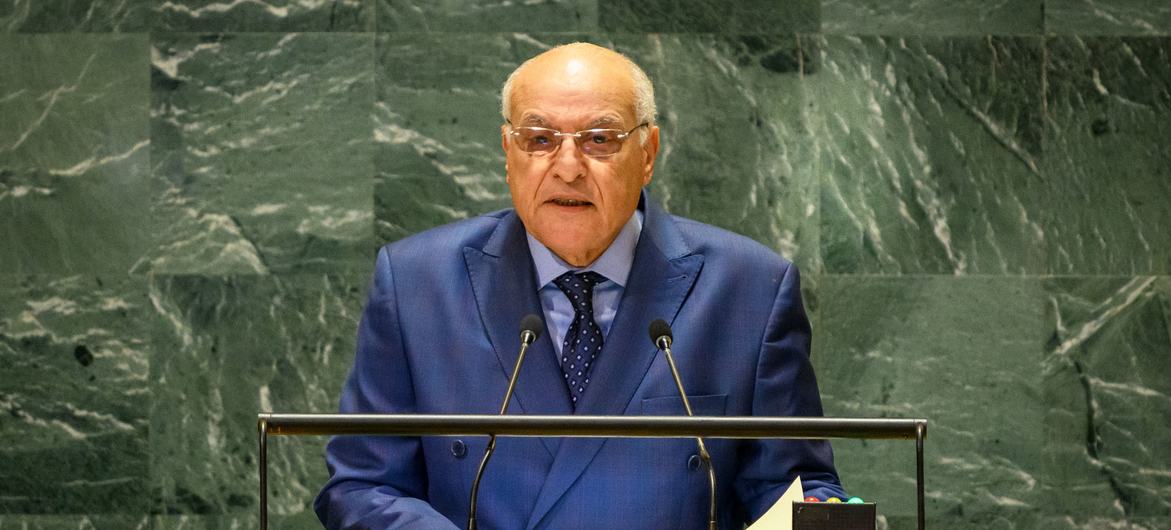 وزير خارجية الجزائر، أحمد عطاف يتحدث أمام المناقشة العامة للدورة الـ 79 للجمعية العامة للأمم المتحدة.